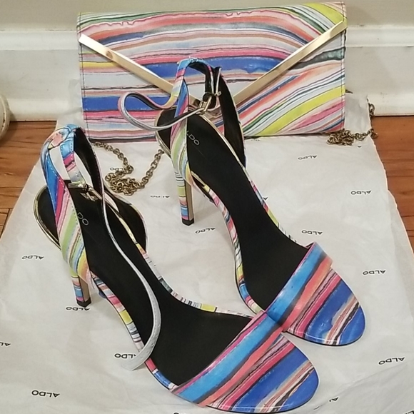 Shoes - Picture 2 of 4